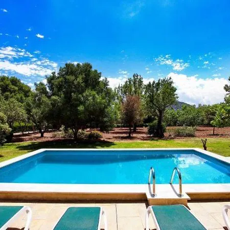Villa Sleeps 6 With Pool Air Con And Wifi