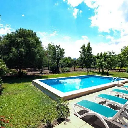 Sleeps 6 With Pool Air Con And Wifi *