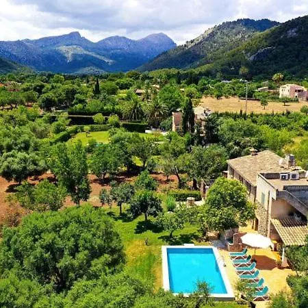 Sleeps 6 With Pool Air Con And Wifi Pollenca