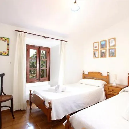 Sleeps 6 With Pool Air Con And Wifi *