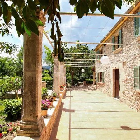 Sleeps 6 With Pool Air Con And Wifi Pollenca